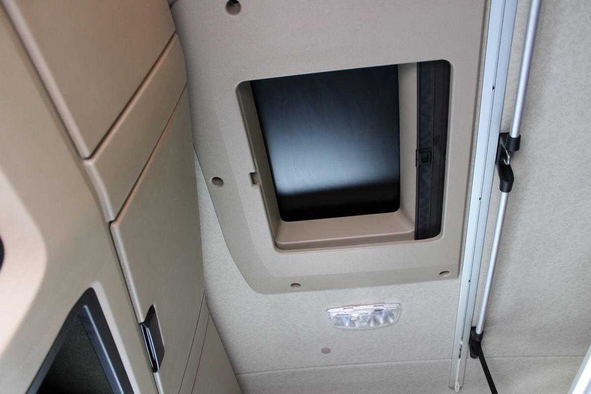 Mercedes-Benz Actros 1845